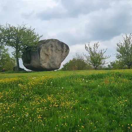 à Andre De La Marche Proche Du Puy Du Foù Casa vacanze *