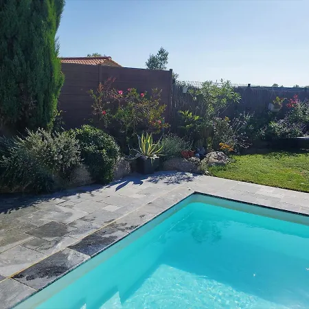 à Andre De La Marche Proche Du Puy Du Foù