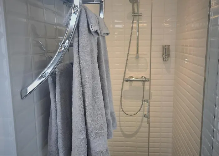 A Andre De La Marche Proche Du Puy Du Fou * Saint-André-de-la-Marche